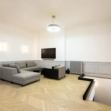 아파트 Neuf Et Luxueux Climatise A 17