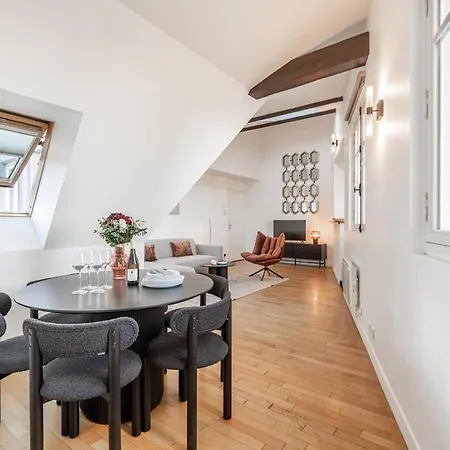 Amazing 3bedrooms Champs Elysees Ac Apartment *