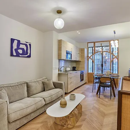 Sublime Air-conditioned Center Of Apartment Paris