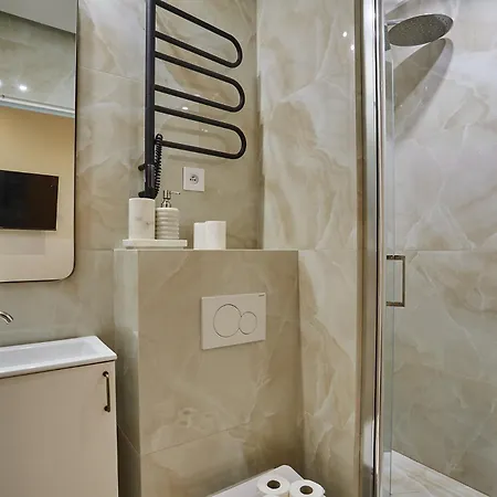 Sublime Air-conditioned Center Of Apartment *