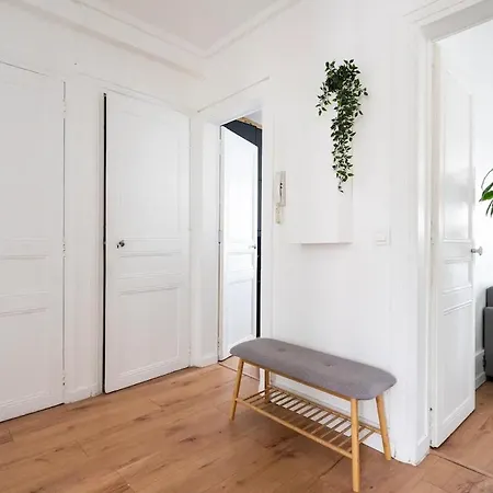 Apartment And Cozy Parisian *