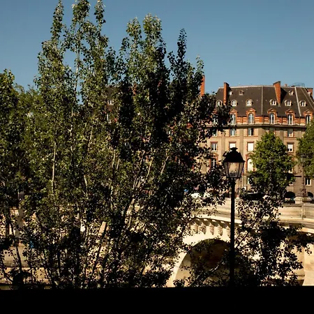 Апартаменты Pick A Flat's In Saint Louis - Quai Des Orfevres *
