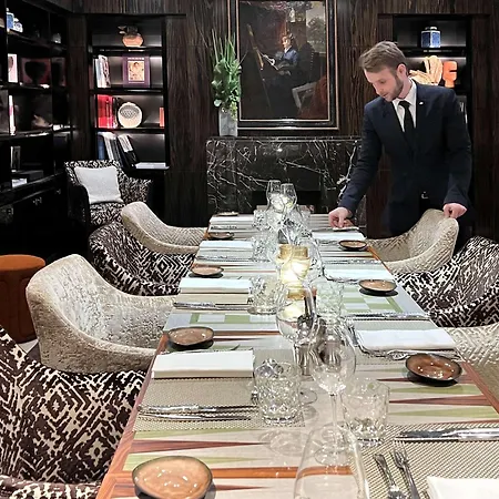 Sofitel Le Faubourg 5* Paříž