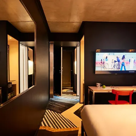 Hotel Mama Shelter East 2*
