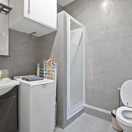 Quartier Notre-dame Free Netflix Apartment