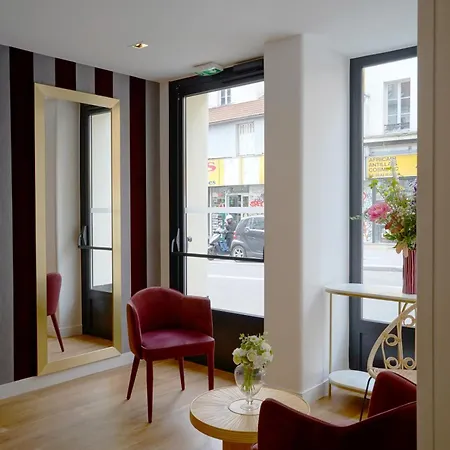 Le Montmartre Saint Pierre Hotel Paris