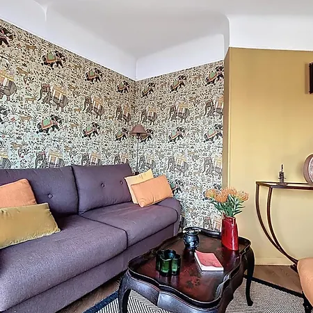 Superb With Large Terrace Appartement Parijs