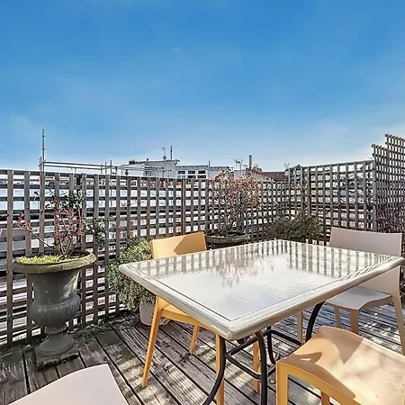 Superb With Large Terrace Appartement *