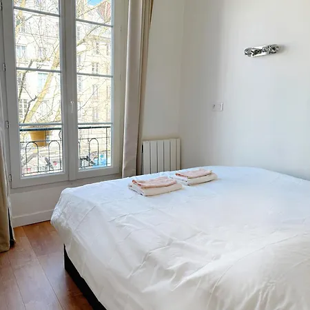 5 People Centre 3em In Meslay Marais Appartement