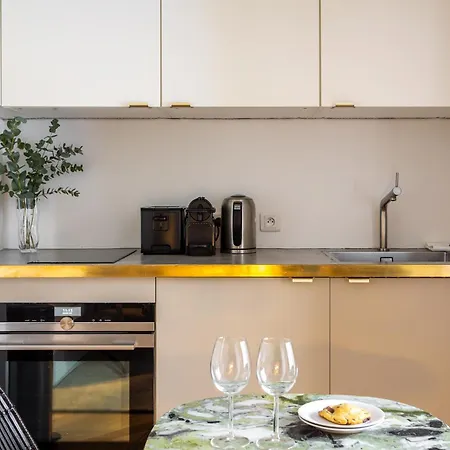 Habitat Parisien - Louvre Rivoli Apartment
