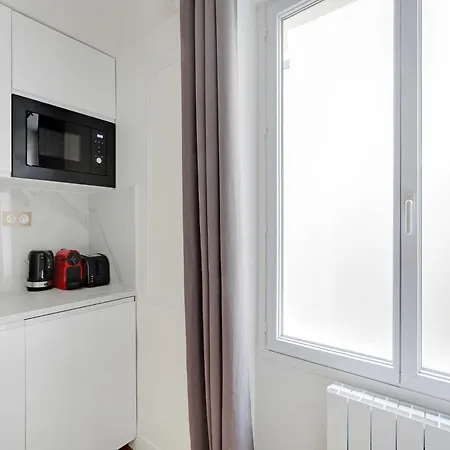 Charming - 3p - Republique Apartment