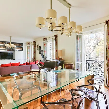 140m2 Proche Des Champs Elysees 公寓 巴黎