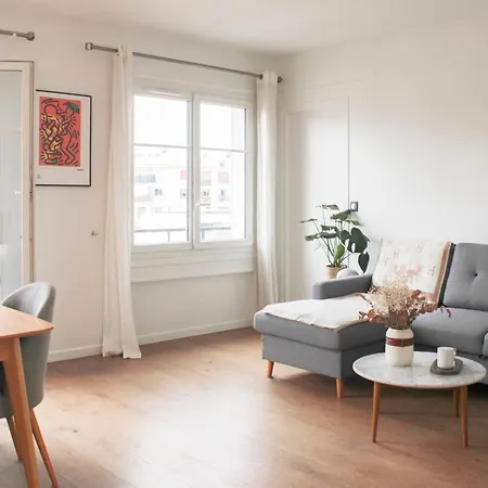 Flat With Breathtaking Views - Close Stadiums Apartman