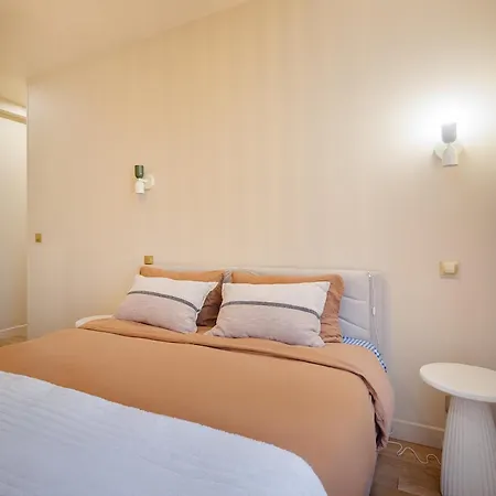 Apartment Lumineux Marais 2 Paris