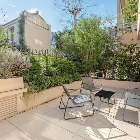 Beautiful 4p With Garden - 16th Appartement Parijs
