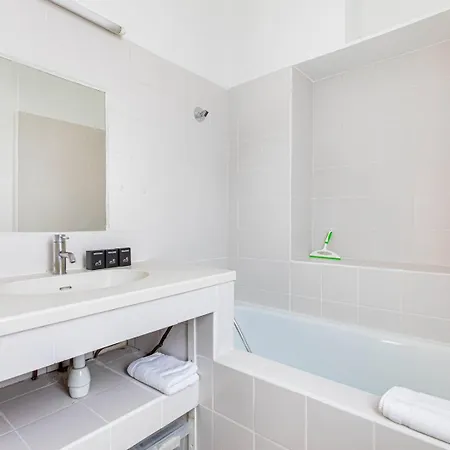 Guestready - Spacious Nest In La Roquette *