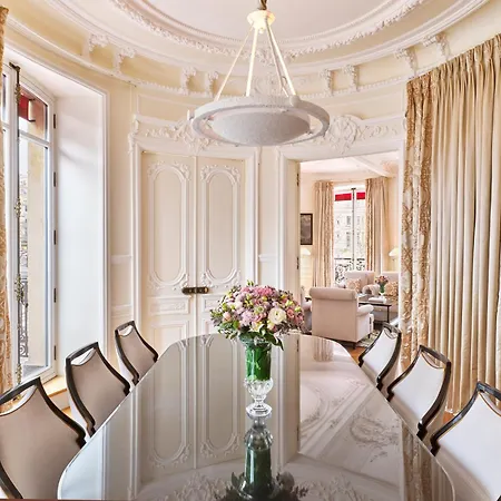 Barriere Fouquet's Hotel Paris