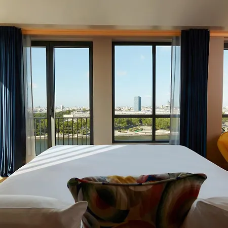 So/ Hotel 5*