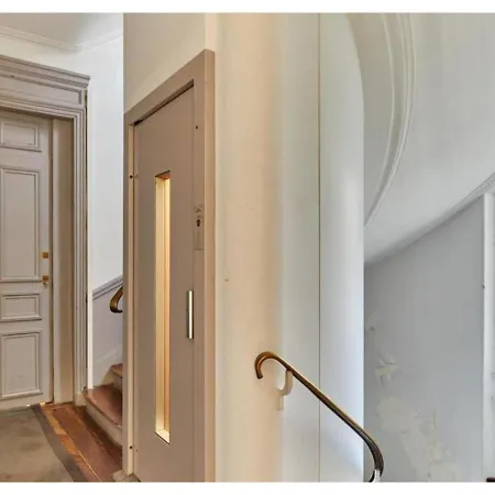 Incredible Ac 3 Bedrooms Center Of By Prestige *