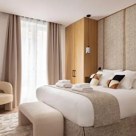 Exclusive With Ac - 2bd-6p - Quartier Latin Paris