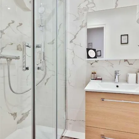 Apartment Close To Marais L 20min From Louvre By Transport