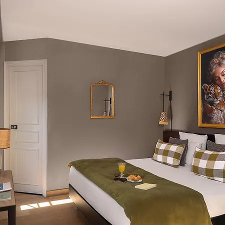 Zelie Hotel 3*