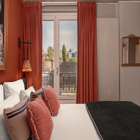 Zelie Hotel 3*