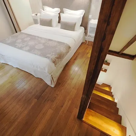Louvre Parisian Duplex * Parigi