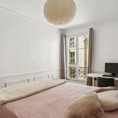 Le Xvie Chic -