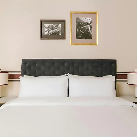 Sonder Le Frochot Hotel Paris