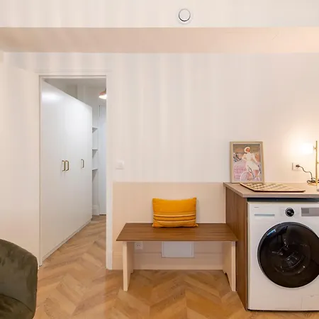 Maison Francois : Cosy Loft With Ac Apartment