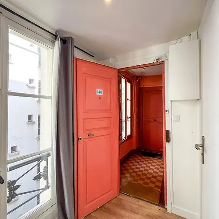 Apartman 148 - Urban In *