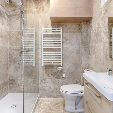 Nazareth Sentier Ii Charming 4p Apartment