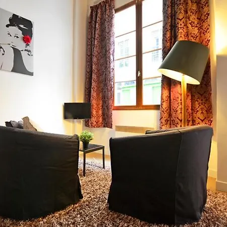 Short Group Temple Serviced Appartement *