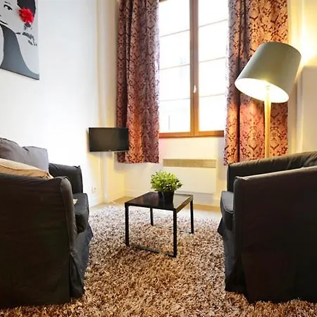 Appartement Short Group Temple Serviced