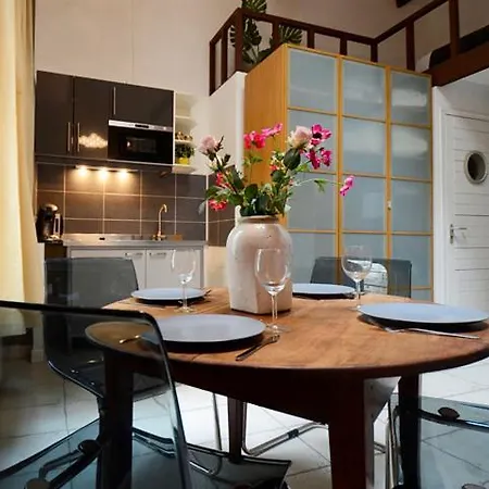 Short Group Temple Serviced Appartement *