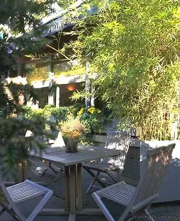 Nude Hotel 4*