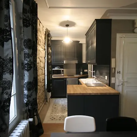 Apartment Parisinteriorsrentals - Beautiful Le Marais Notre Dame Appartement *
