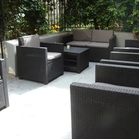 Montparnasse Alesia מלון 3*