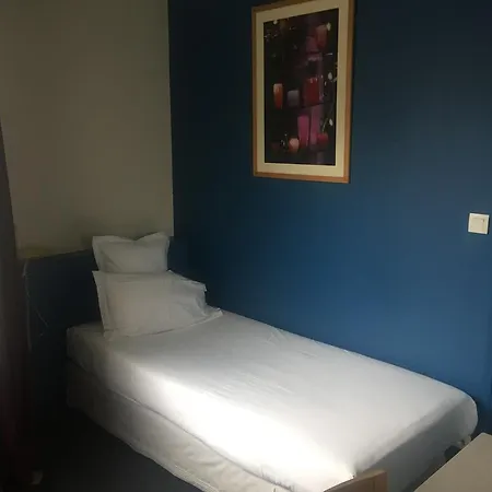 Hotel Du Parc Saint Charles Paris