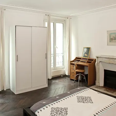 Appartement Moulin Rouge Paris