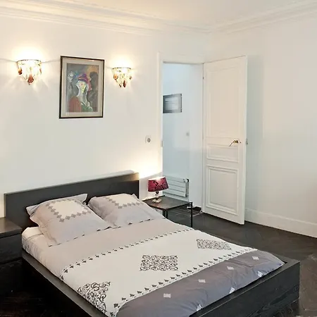 Appartement Moulin Rouge *