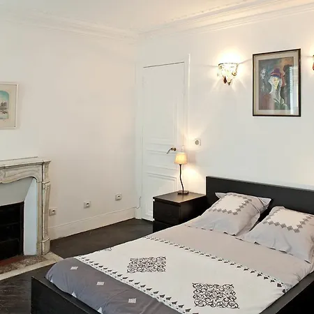 Moulin Rouge Appartement *