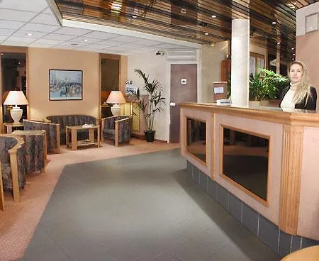 Hotel Trinité Haussmann Paris