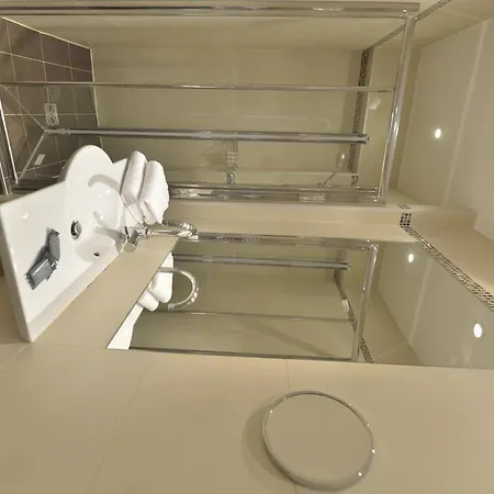 Hotel Renoir Montparnasse 3*