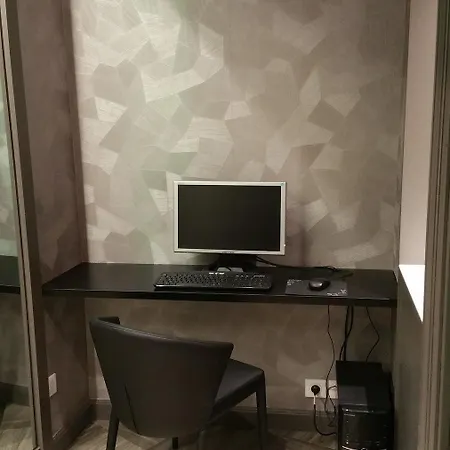 Hotel Eiffel Kennedy Parigi