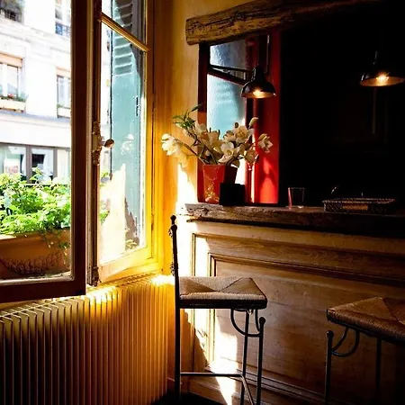 De La Tulipe Hotel