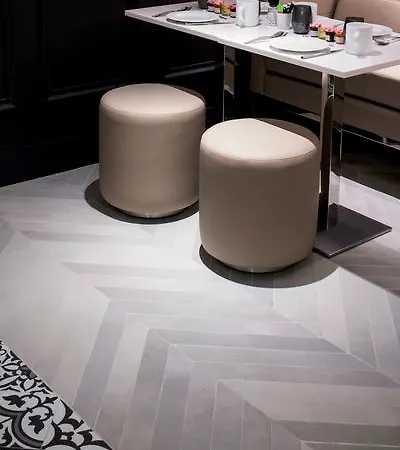Hotel Trinité Haussmann Paris