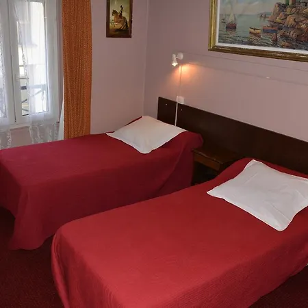 Stanislas Hotel 2*