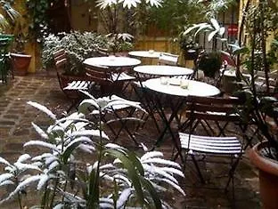 Hotel De La Tulipe 3*